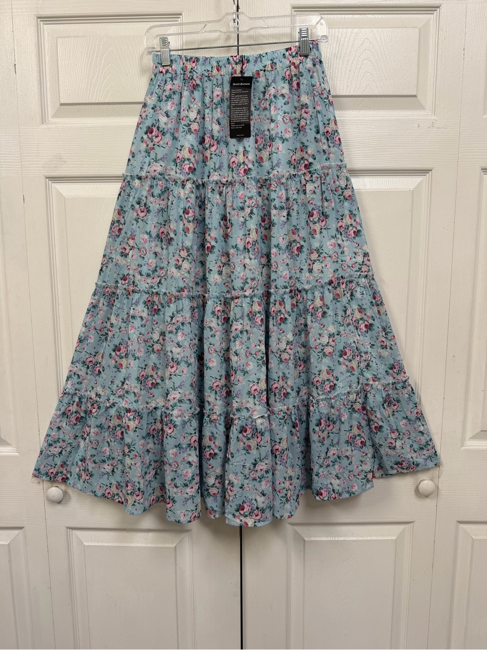 Scarlet Darkness Floral Tiered Maxi Skirt Size S Light Blue with Pink Roses - Picture 8 of 9